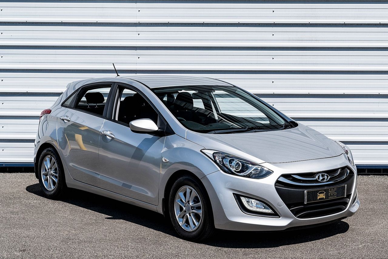 2012 HYUNDAI i30 1.6 CRDi 110PS Blue Drive Active - Picture 1 of 33