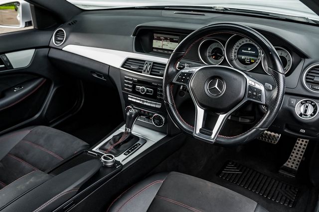 2014 MERCEDES C-class C 180 BlueEFF AMG Sport Edition Auto - Picture 19 of 52