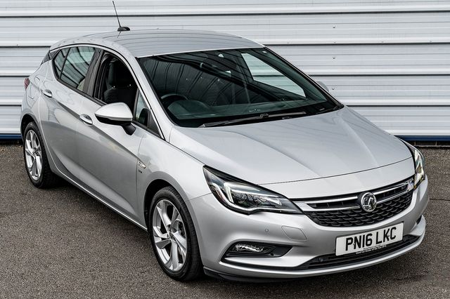 2016 VAUXHALL Astra SRi 1.6CDTi 136PS S/S - Picture 8 of 44