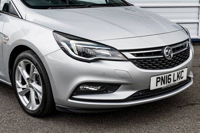 2016 VAUXHALL Astra SRi 1.6CDTi 136PS S/S - Picture 9 of 44