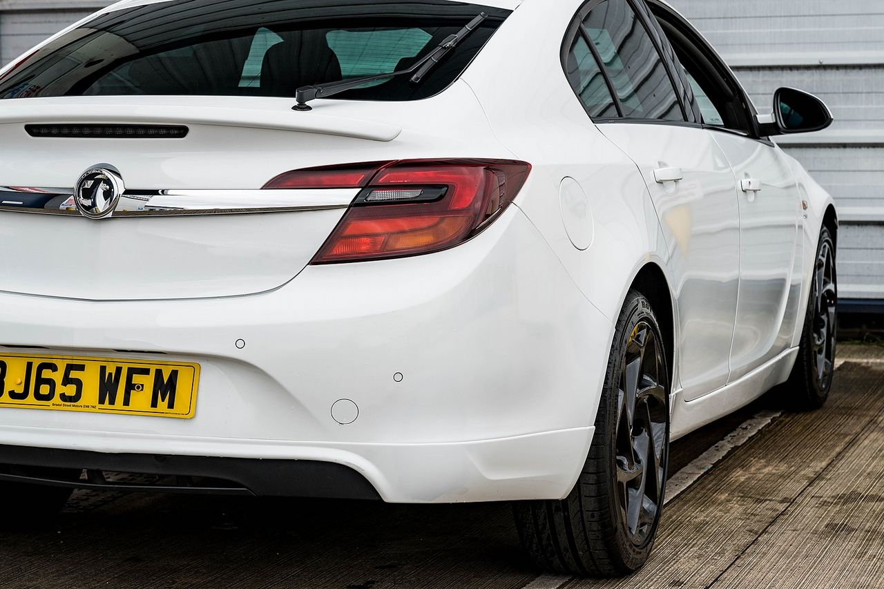 2015 VAUXHALL Insignia SRi VX-LINE 1.6CDTi 136PS S/S - Picture 2 of 40