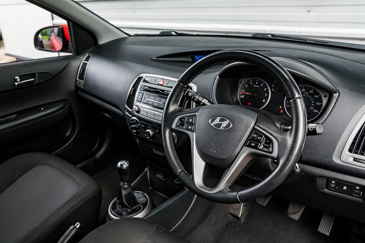 2013 HYUNDAI i20 1.2 Active - Picture 15 of 40
