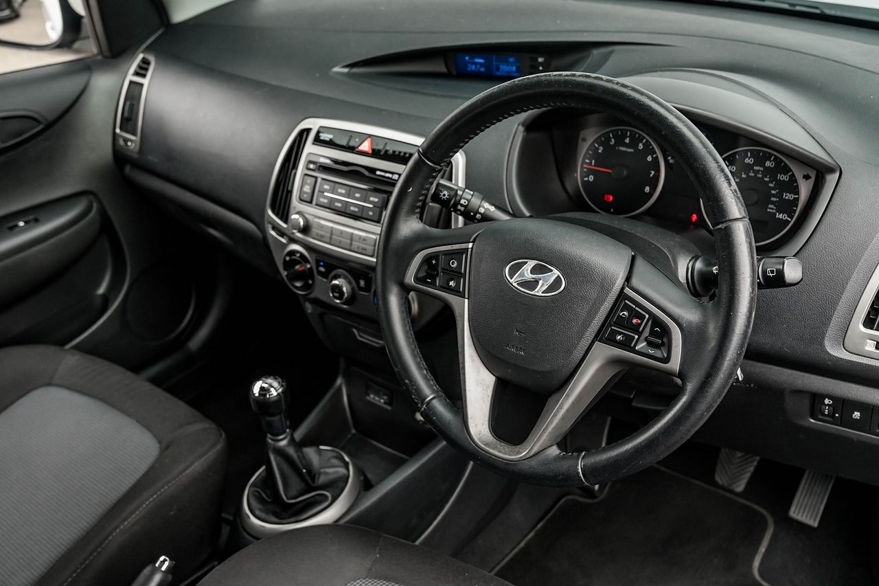 2014 HYUNDAI i20 1.2 Active - Picture 17 of 40
