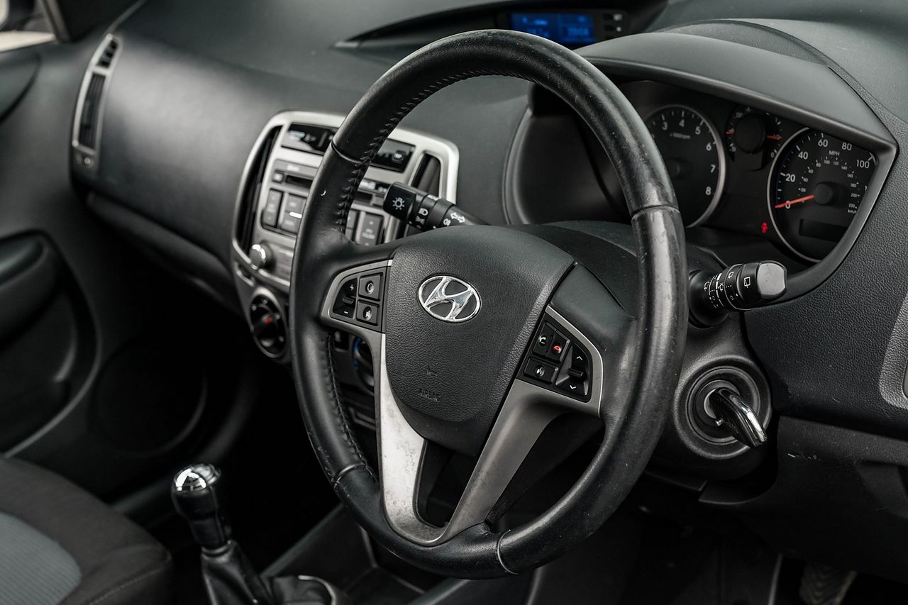 2014 HYUNDAI i20 1.2 Active - Picture 23 of 40