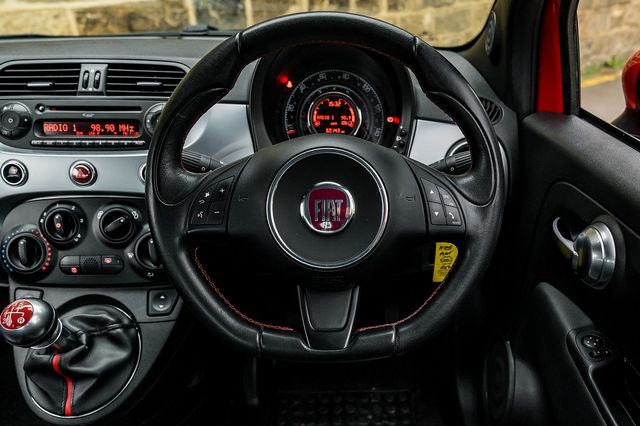 2014 FIAT 500 1.2i S S/S - Picture 15 of 26