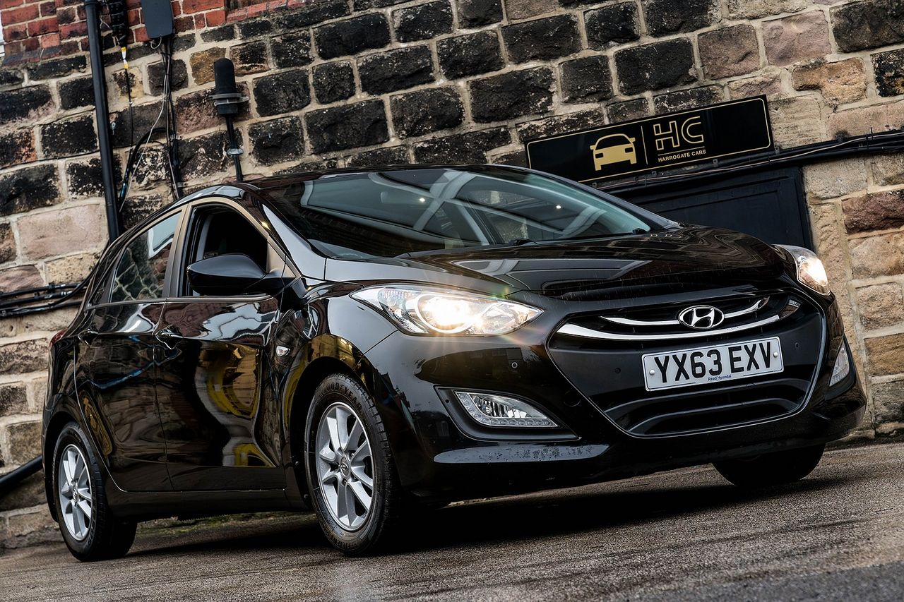 2013 HYUNDAI i30 1.6 CRDi 110PS Blue Drive Active - Picture 6 of 36