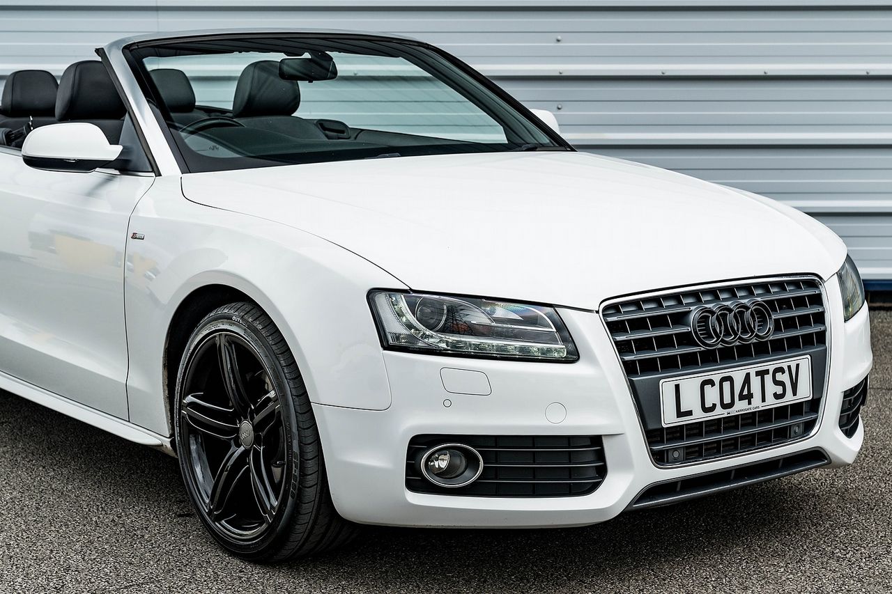 2011 AUDI A5 2.0 TDI 170PS 6-speed manual S line - Picture 8 of 45