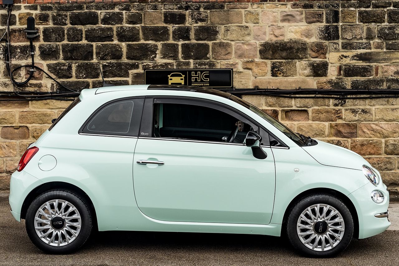 2018 FIAT 500 1.2i Lounge S/S - Picture 5 of 45