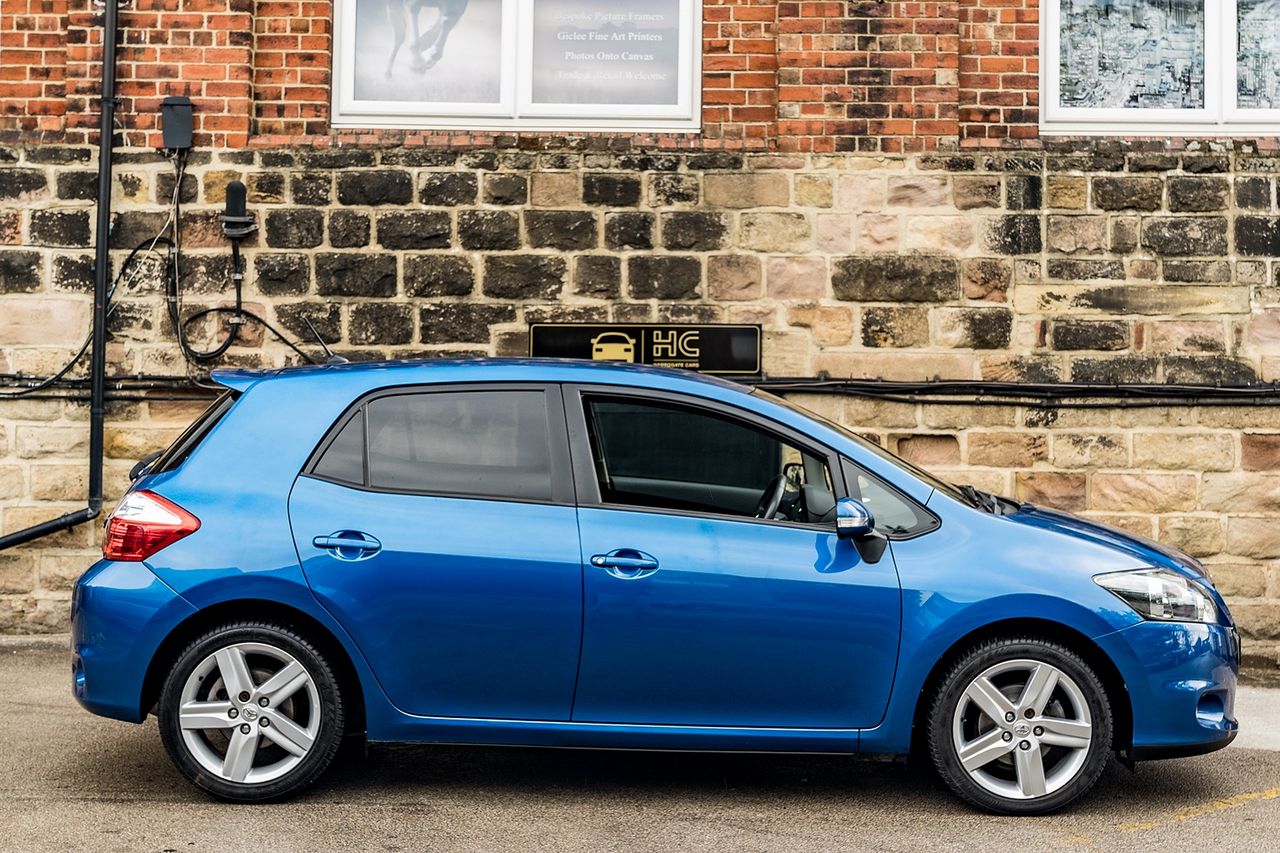 2011 TOYOTA Auris 1.6 V-matic SR - Picture 6 of 42