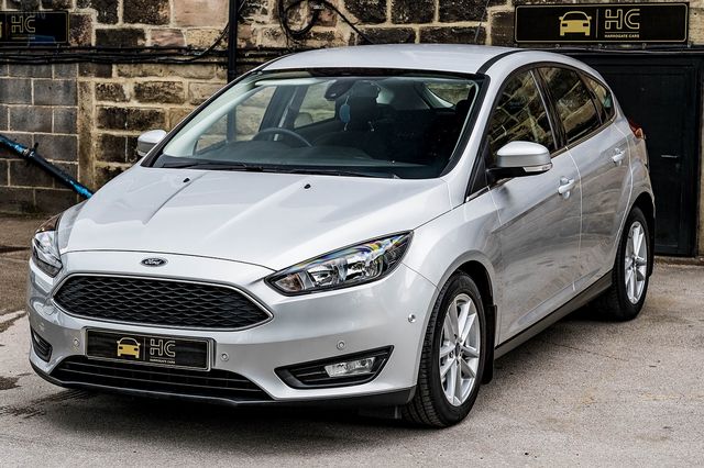 2015 FORD Focus Zetec 1.0T 125PS EcoBoost - Picture 10 of 41