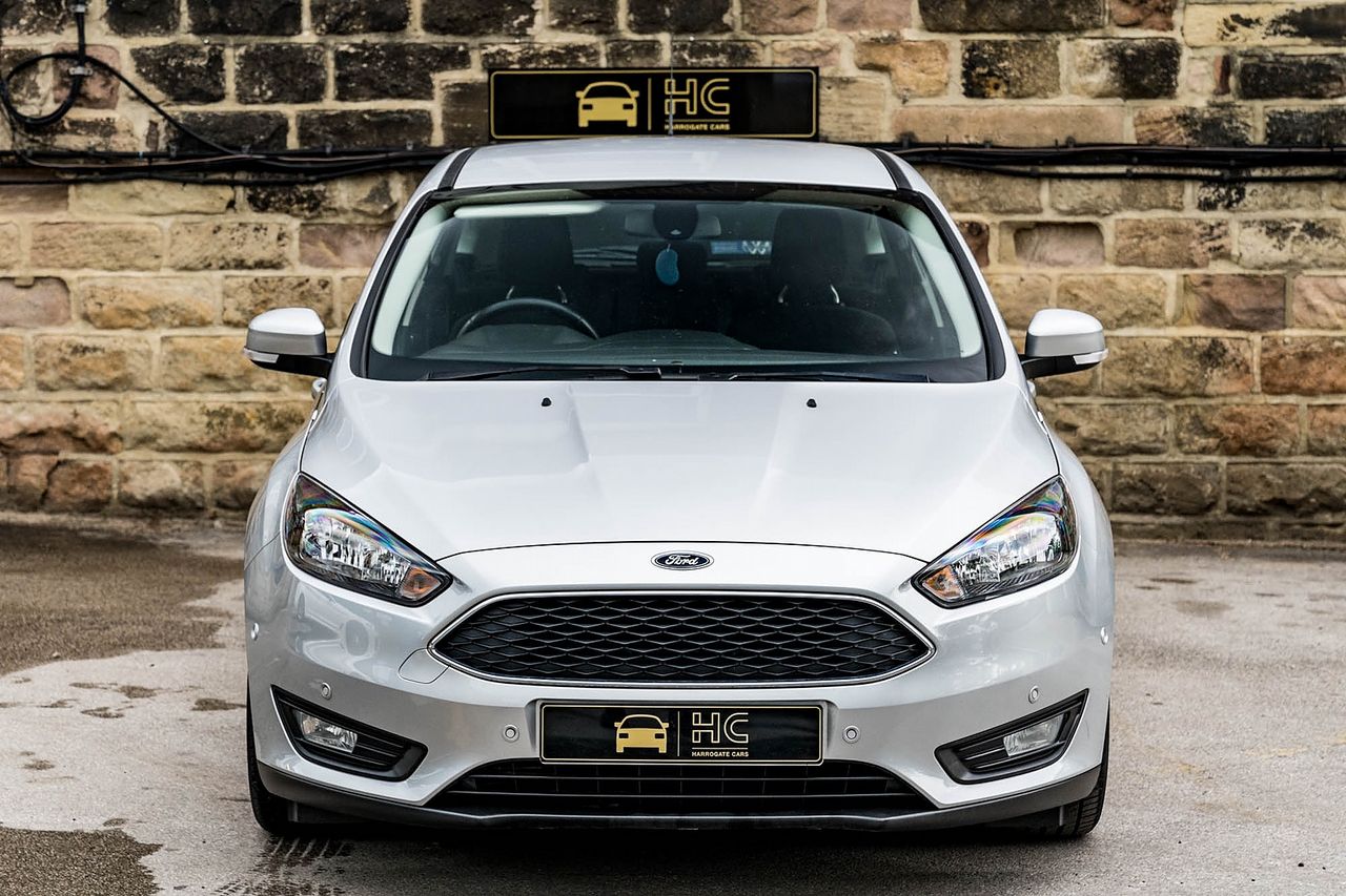 2015 FORD Focus Zetec 1.0T 125PS EcoBoost - Picture 3 of 41
