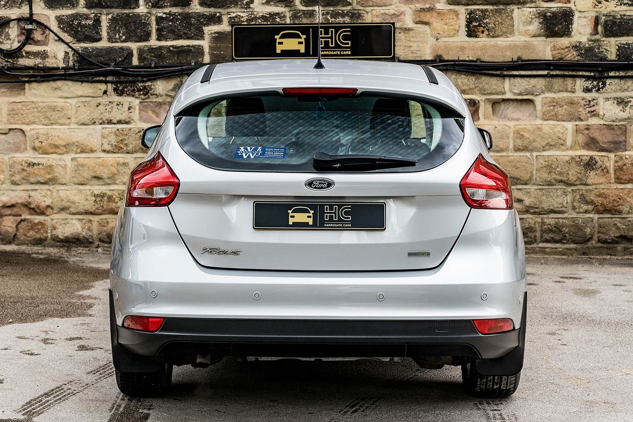 2015 FORD Focus Zetec 1.0T 125PS EcoBoost - Picture 4 of 41