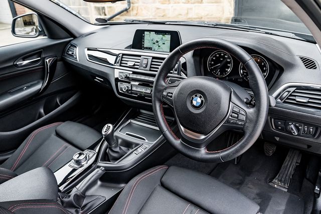 2018 BMW 1 Series 118i Sport - Picture 18 of 41