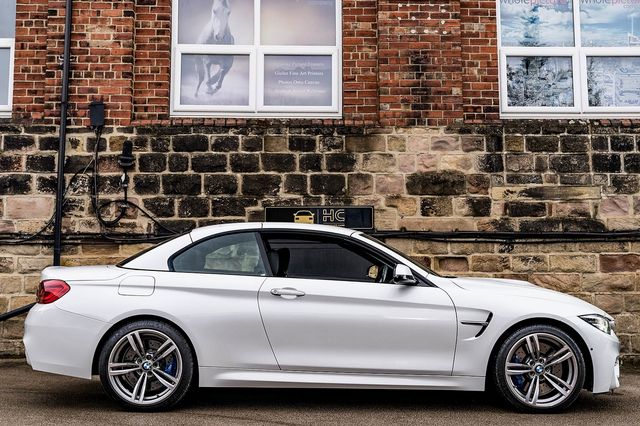 2017 BMW 4 Series M4 Convertible - Picture 27 of 79