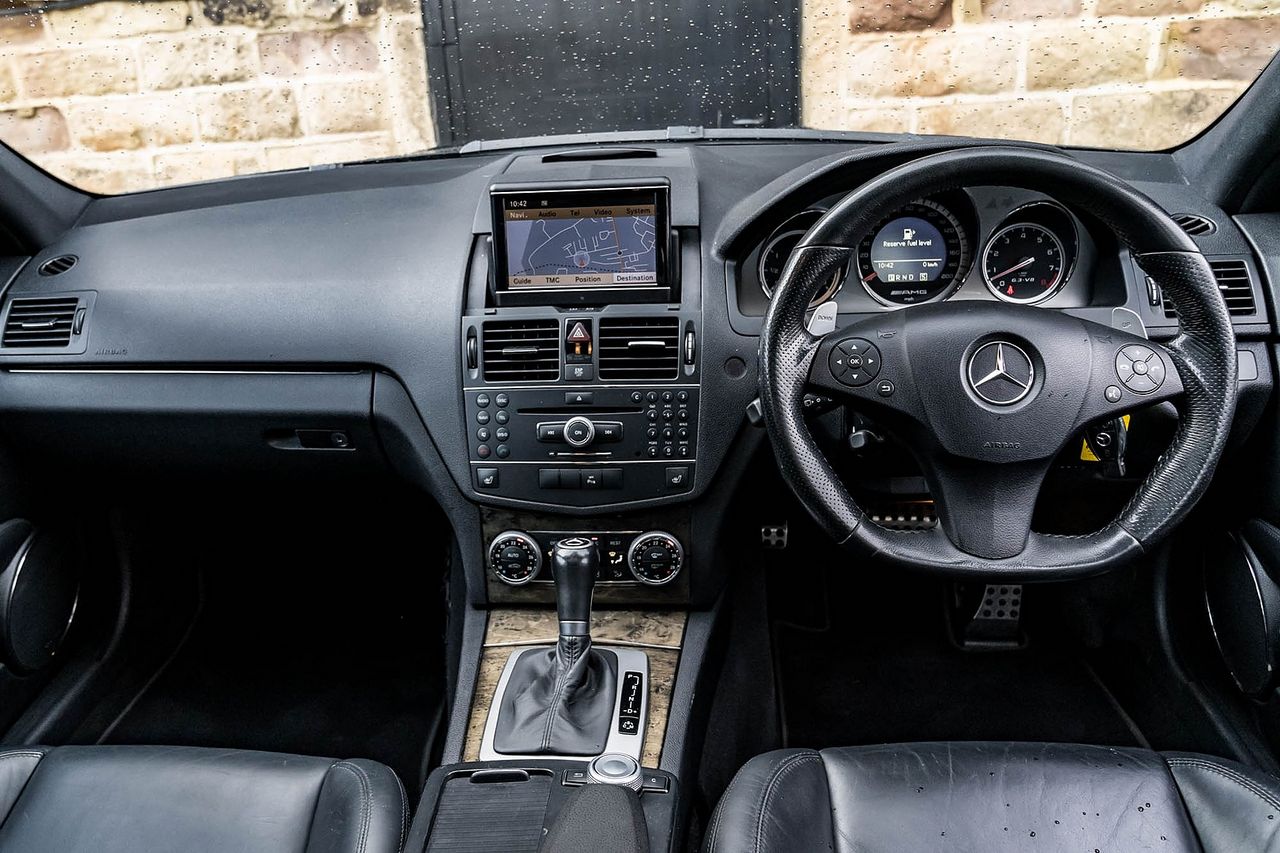2009 MERCEDES C-class C63 AMG - Picture 30 of 47
