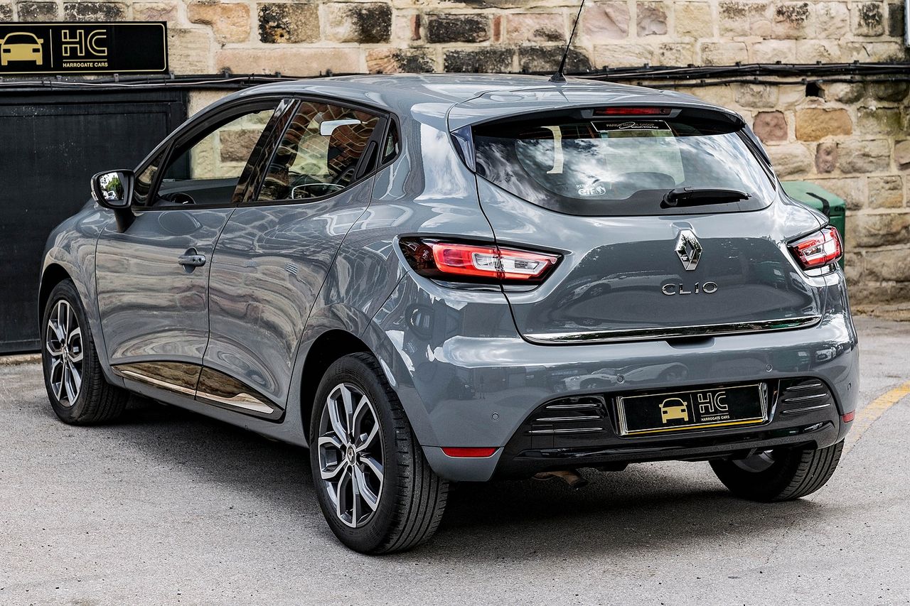 2018 RENAULT Clio Urban Nav TCe 90 - Picture 15 of 46