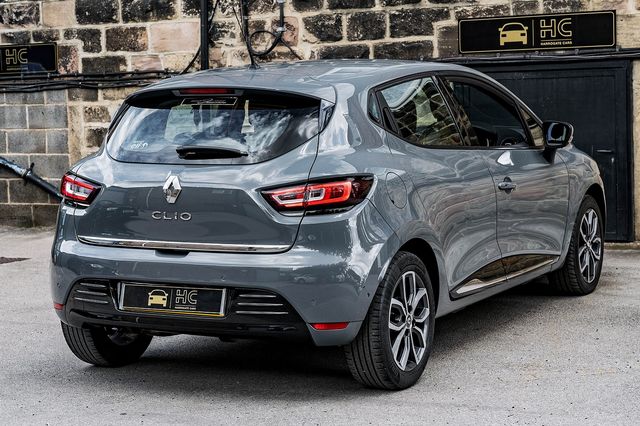 2018 RENAULT Clio Urban Nav TCe 90 - Picture 2 of 46