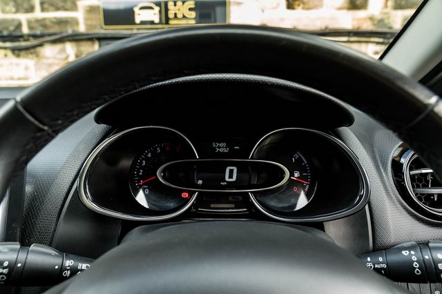 2018 RENAULT Clio Urban Nav TCe 90 - Picture 31 of 46