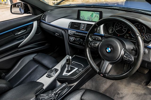 2016 BMW 3 Series 320d M Sport - Picture 18 of 42