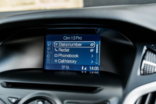 2014 FORD Focus Zetec Nav 1.6 Ti-VCT 125 PS Powershift - Picture 32 of 42